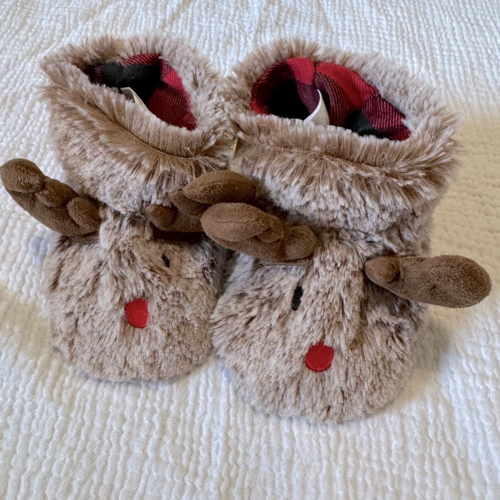 Cozy Brown Reindeer Slippers for Baby